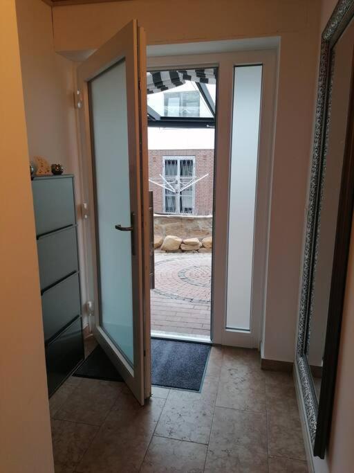 Haus Jaeger Ruheoase Im Gruenen Apartment Lohfelden Ngoại thất bức ảnh